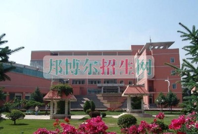 西藏職業(yè)技術(shù)學(xué)院招生辦聯(lián)系電話(huà)