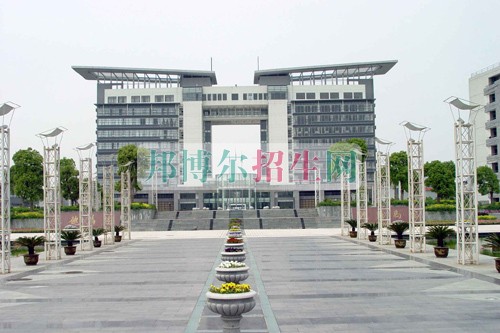 浙江經(jīng)濟(jì)職業(yè)技術(shù)學(xué)院招生辦聯(lián)系電話(huà)