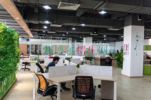 初中生讀計算機網(wǎng)絡技術(shù)怎么樣