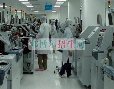 應用電子技術(shù)干什么的