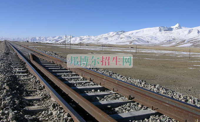 成都可以讀鐵道運輸?shù)拇髮W(xué)校