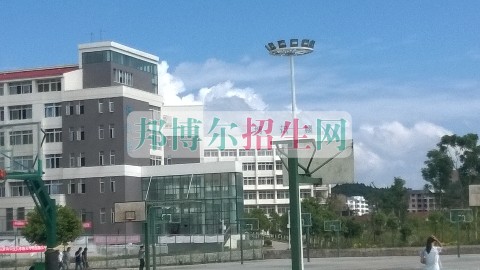 成都內(nèi)比較好的電子信息工程技術大專學校