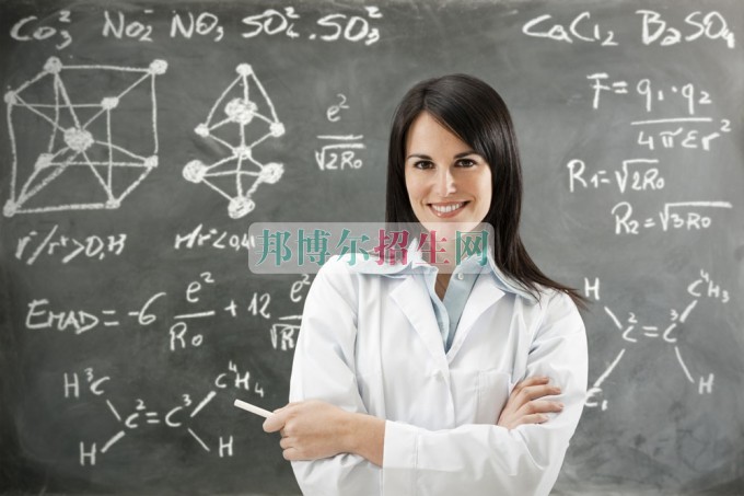 成都有教育技術(shù)學的大專大學