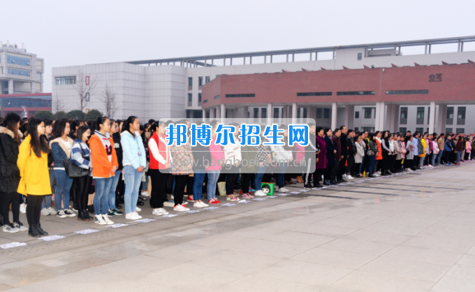 川南幼兒師范高等?？茖W(xué)校舉行新學(xué)期 “開學(xué)第一課”活動(dòng)