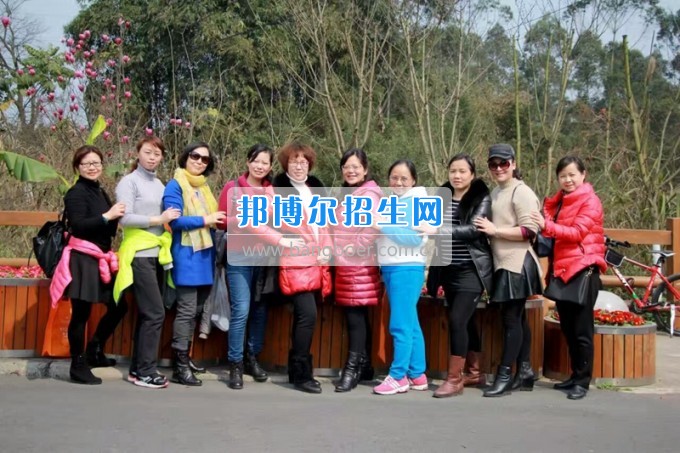四川省樂(lè)山市第一職業(yè)高級(jí)中學(xué)春風(fēng)十里，不如你