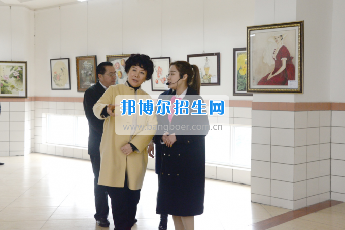 市委常委、宣傳部長潘梅到川南幼兒師范高等?？茖W(xué)校調(diào)研思想政治工作