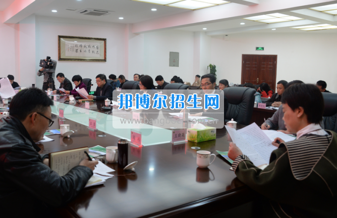 市委常委、宣傳部長潘梅到川南幼兒師范高等?？茖W(xué)校調(diào)研思想政治工作