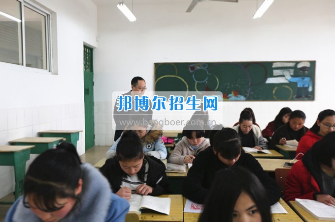 川北幼兒師范高等?？茖W(xué)校上好新學(xué)期第一課 嚴(yán)把課堂教學(xué)質(zhì)量關(guān)