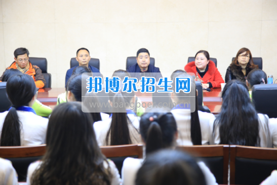 川北幼兒師范高等?？茖W(xué)校學(xué)前教育系赴南江小河職中調(diào)研