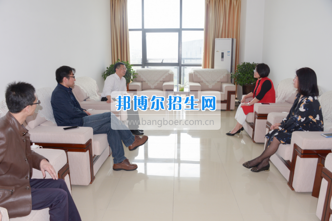 2017年西南科技大學(xué)黨委副書記張強(qiáng)一行到川南幼兒師范高等?？茖W(xué)?？疾? width=