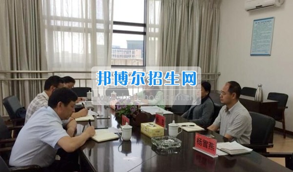 貴州警察學(xué)院來(lái)貴州商業(yè)高等專(zhuān)科學(xué)校參觀交流