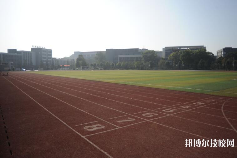 重慶九龍坡職業(yè)教育中心2020年報(bào)名條件、招生要求、招生對(duì)象