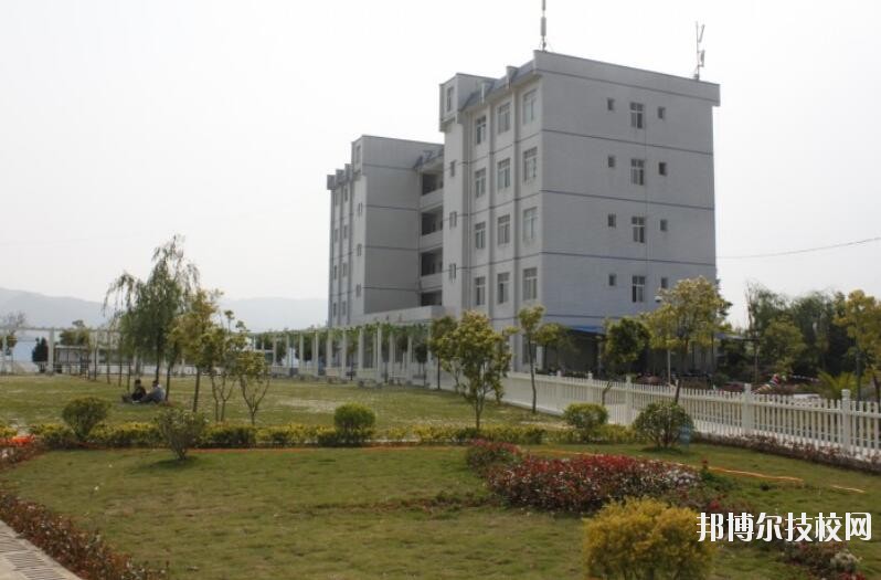 貴州興仁民族職業(yè)技術(shù)學(xué)校怎么樣、好不好