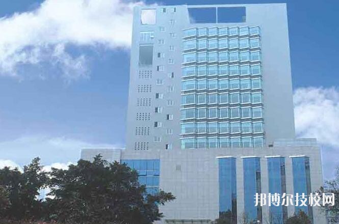 重慶五一高級(jí)技工學(xué)校2020年學(xué)費(fèi)、收費(fèi)多少