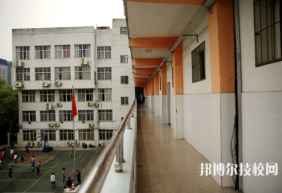 南昌體育運(yùn)動學(xué)校2020年報名條件、招生要求、招生對象