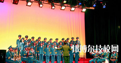 平?jīng)隼砉ぶ械葘I(yè)學(xué)校2020年報(bào)名條件、招生要求、招生對(duì)象
