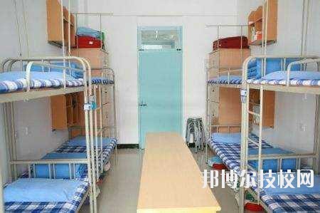 西安市商貿(mào)旅游成人中等專業(yè)學校2020年宿舍條件 