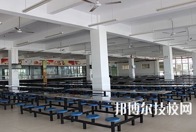 西安市商貿(mào)旅游成人中等專業(yè)學校2020年宿舍條件 
