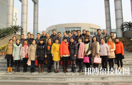 萍鄉(xiāng)湘東職業(yè)中等專業(yè)學(xué)校2020年報(bào)名條件、招生要求、招生對(duì)象 