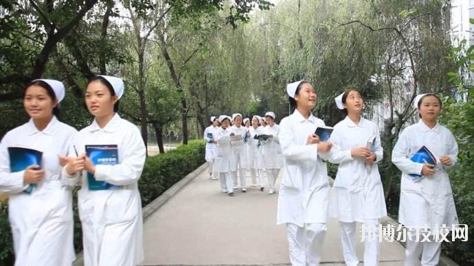  重慶渝東衛(wèi)生學(xué)校2020年報(bào)名條件、招生要求、招生對(duì)象