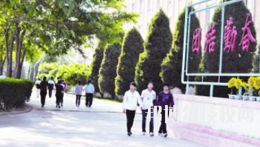 甘肅省商業(yè)學(xué)校2020年報名條件、招生要求、招生對象