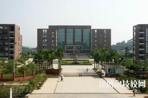 武漢南華光電職業(yè)技術(shù)學(xué)校學(xué)校怎么樣、好不好