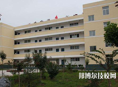 鳳縣職業(yè)教育中心2020年報(bào)名條件、招生要求、招生對(duì)象
