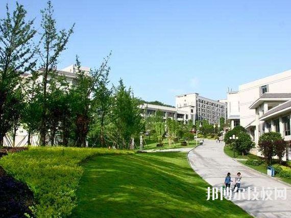 重慶第二交通技工學(xué)校2020年報(bào)名條件、招生要求、招生對(duì)象