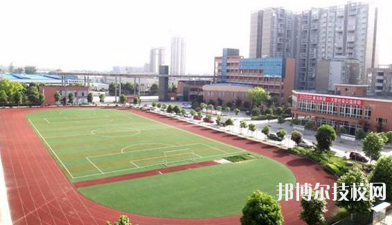 重慶潼南闇公職業(yè)高級中學(xué)2020年報名條件、招生要求、招生對象