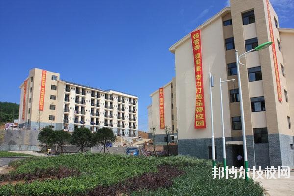 北川羌族自治縣七一職業(yè)中學(xué)2020年報(bào)名條件、招生要求、招生對(duì)象