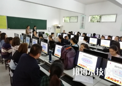 重慶現(xiàn)代技工學校學校怎么樣、好不好