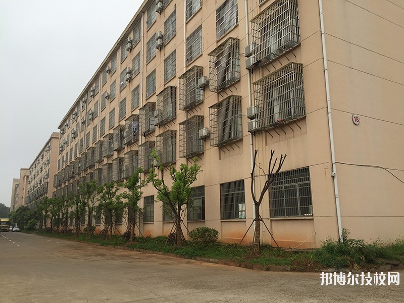 吉安信息工程學(xué)校怎么樣、好不好