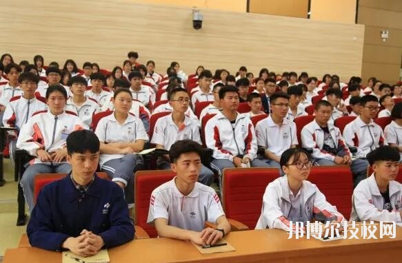 新昌技師學(xué)院2020年報(bào)名條件、招生要求、招生對(duì)象