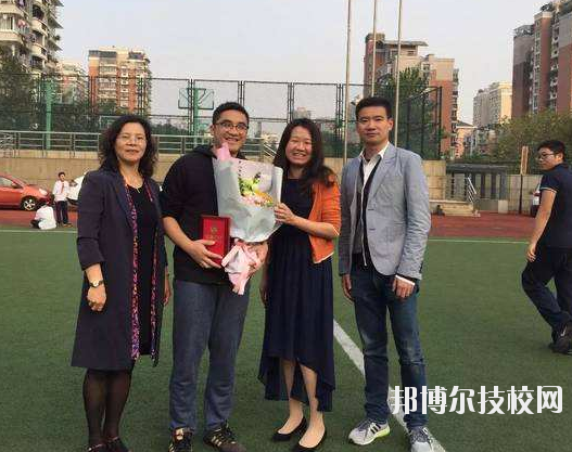 杭州開元商貿職業(yè)學校地址在哪里