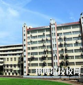 重慶航運(yùn)旅游學(xué)校2020年報(bào)名條件、招生要求、招生對(duì)象