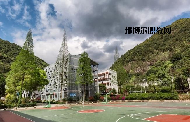 永嘉縣職業(yè)中學(xué)2020年報(bào)名條件、招生要求、招生對(duì)象