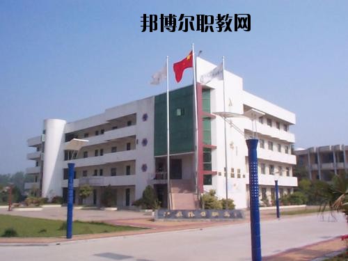 昭陽區(qū)高級職業(yè)中學(xué)2020年報名條件、招生要求、招生對象