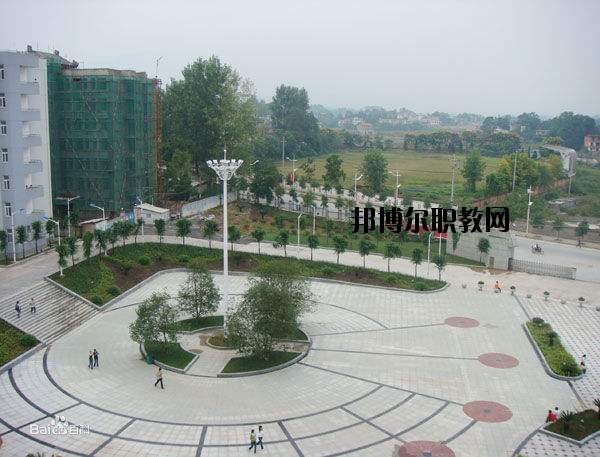 來(lái)鳳中等職業(yè)技術(shù)學(xué)校怎么樣、好不好