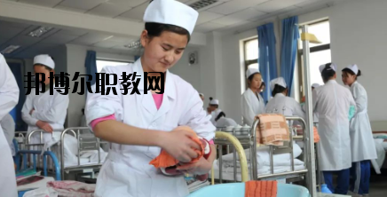 慶陽衛(wèi)生學校2020年報名條件、招生要求、招生對象