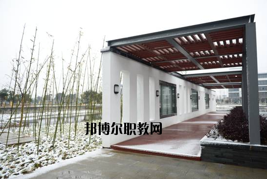 江蘇高港中等專業(yè)學(xué)校怎么樣、好不好