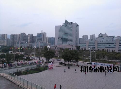 達(dá)州中醫(yī)學(xué)校2020年報(bào)名條件、招生要求、招生對(duì)象