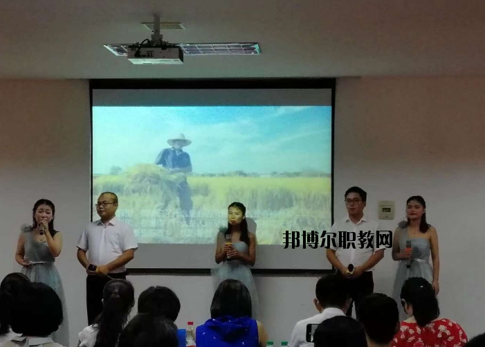 廣豐區(qū)信息技術(shù)學(xué)校怎么樣、好不好