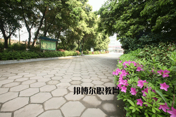 贛州農(nóng)業(yè)學(xué)校2020年報(bào)名條件、招生要求、招生對(duì)象 