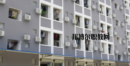 廣西百色農業(yè)學校2020年宿舍條件 