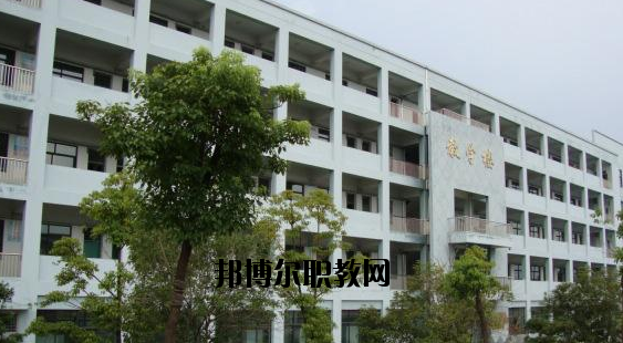 寧波興港職業(yè)高級(jí)中學(xué)2020年報(bào)名條件、招生要求、招生對(duì)象