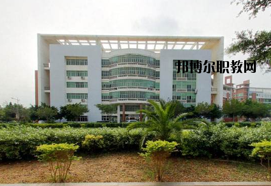 余姚姚江旅游學(xué)校怎么樣，好不好