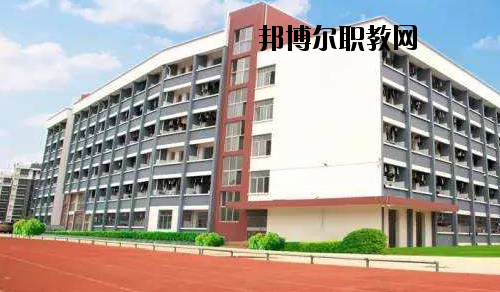 廣西商業(yè)技師學(xué)院2020年報名條件、招生要求、招生對象