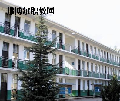 雙柏縣職業(yè)高級中學(xué)2020年報名條件、招生要求、招生對象
