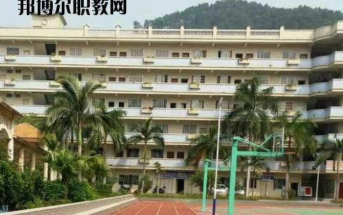 梧州西南中等專業(yè)學(xué)校2020年報名條件、招生要求、招生對象