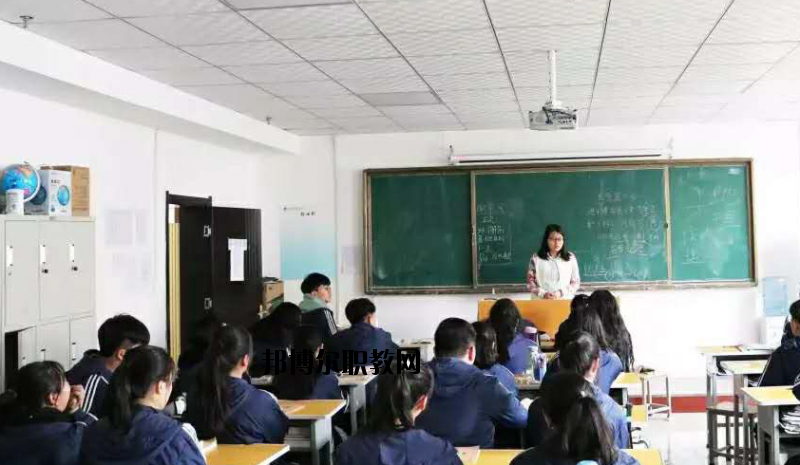 西安藝術(shù)職業(yè)高級(jí)中學(xué)2020年報(bào)名條件、招生要求、招生對(duì)象 